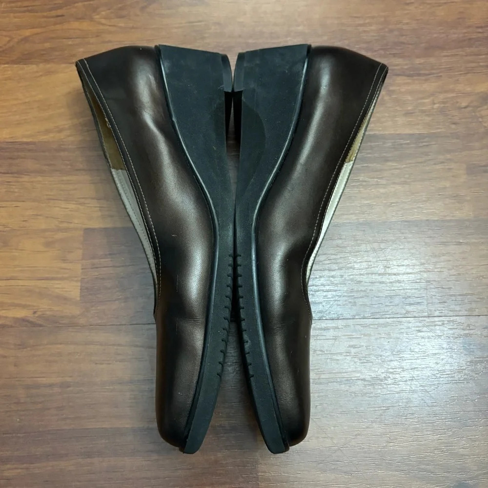 Salvador Ferragamo Bronze Leather Wedges Slip On Heels Size 7.5 - Picture 10 of 12